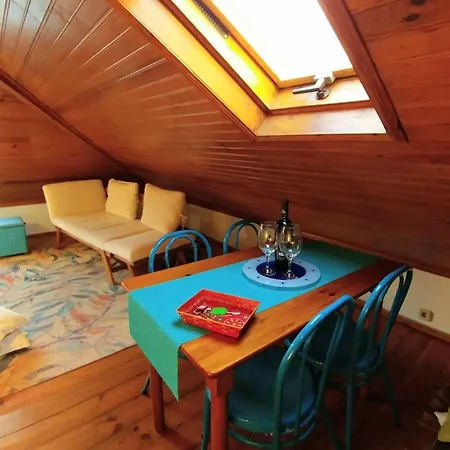 Apartment Mansarda No Coracao Do Bairro Alto